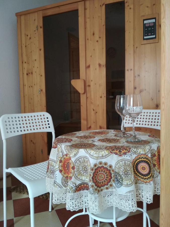 Apartamento Tettyei Házikó Pécs Exterior foto