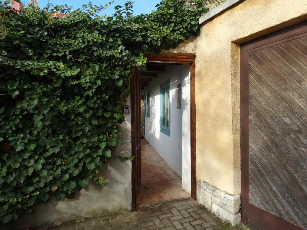 Apartamento Tettyei Házikó Pécs Exterior foto